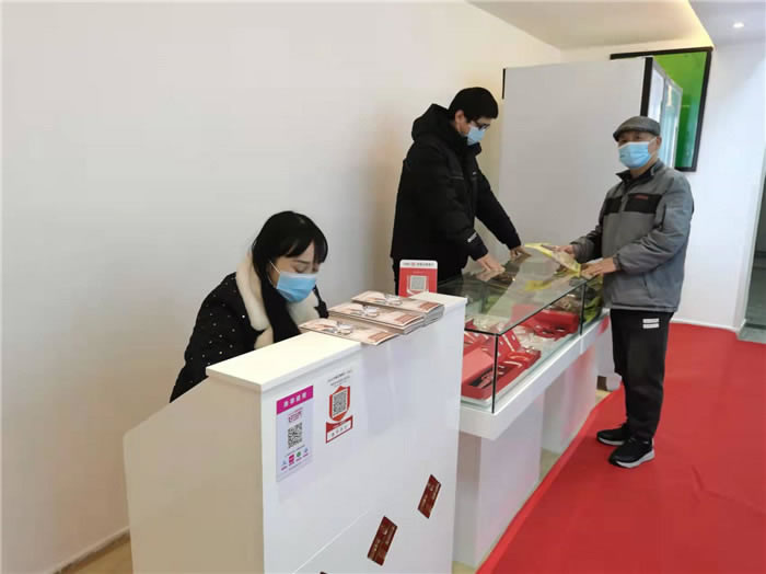 四川中青旅綿陽(yáng)分社、綿陽(yáng)市中旅假日旅行社、綿陽(yáng)自來(lái)文化傳播有限公司24H自助售貨服務(wù)盛大開(kāi)業(yè)