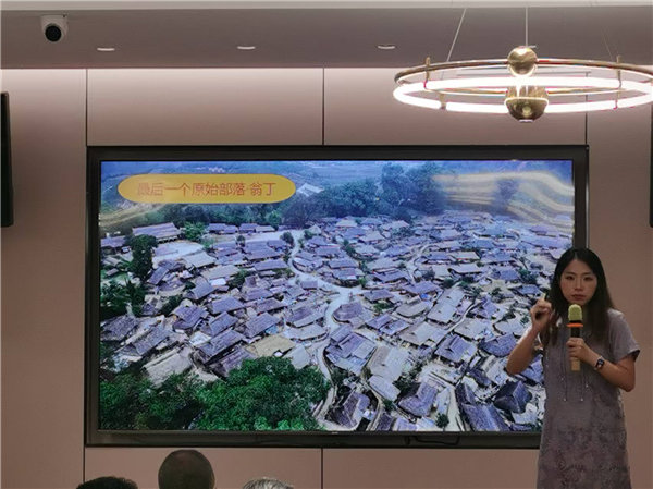 綿陽(yáng)中旅行假日旅行社舉行“什邡號(hào).2025熊貓專(zhuān)列”旅游線(xiàn)路分享會(huì)